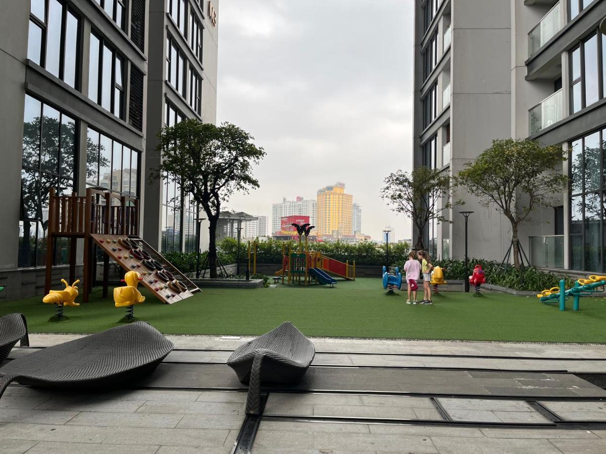 Lägenhet på 81 m² i Ba Dinh-distriktet, med 2 sovrum och 2 badrum  Hanoi Exteriör bild