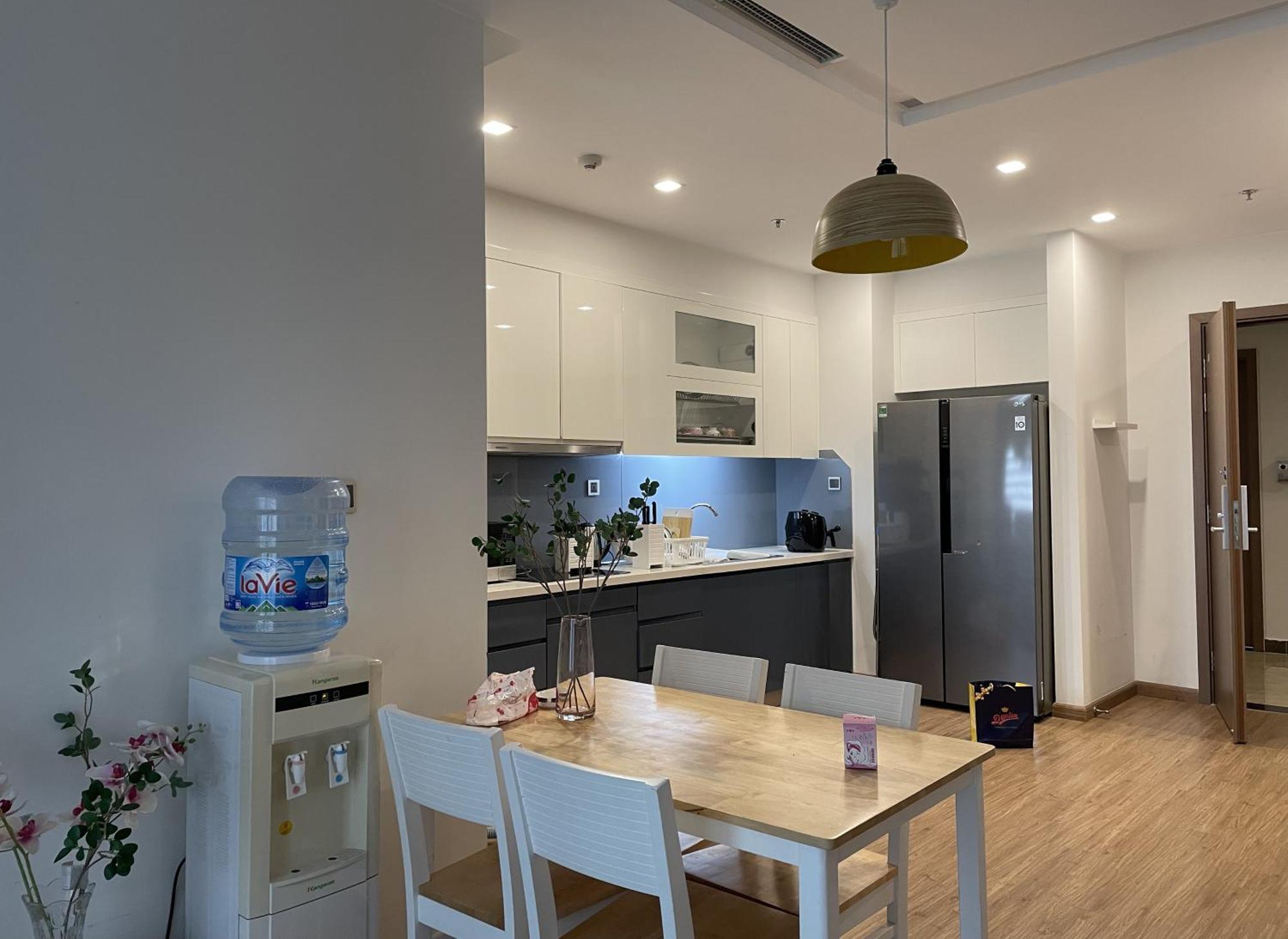 Lägenhet på 81 m² i Ba Dinh-distriktet, med 2 sovrum och 2 badrum  Hanoi Exteriör bild