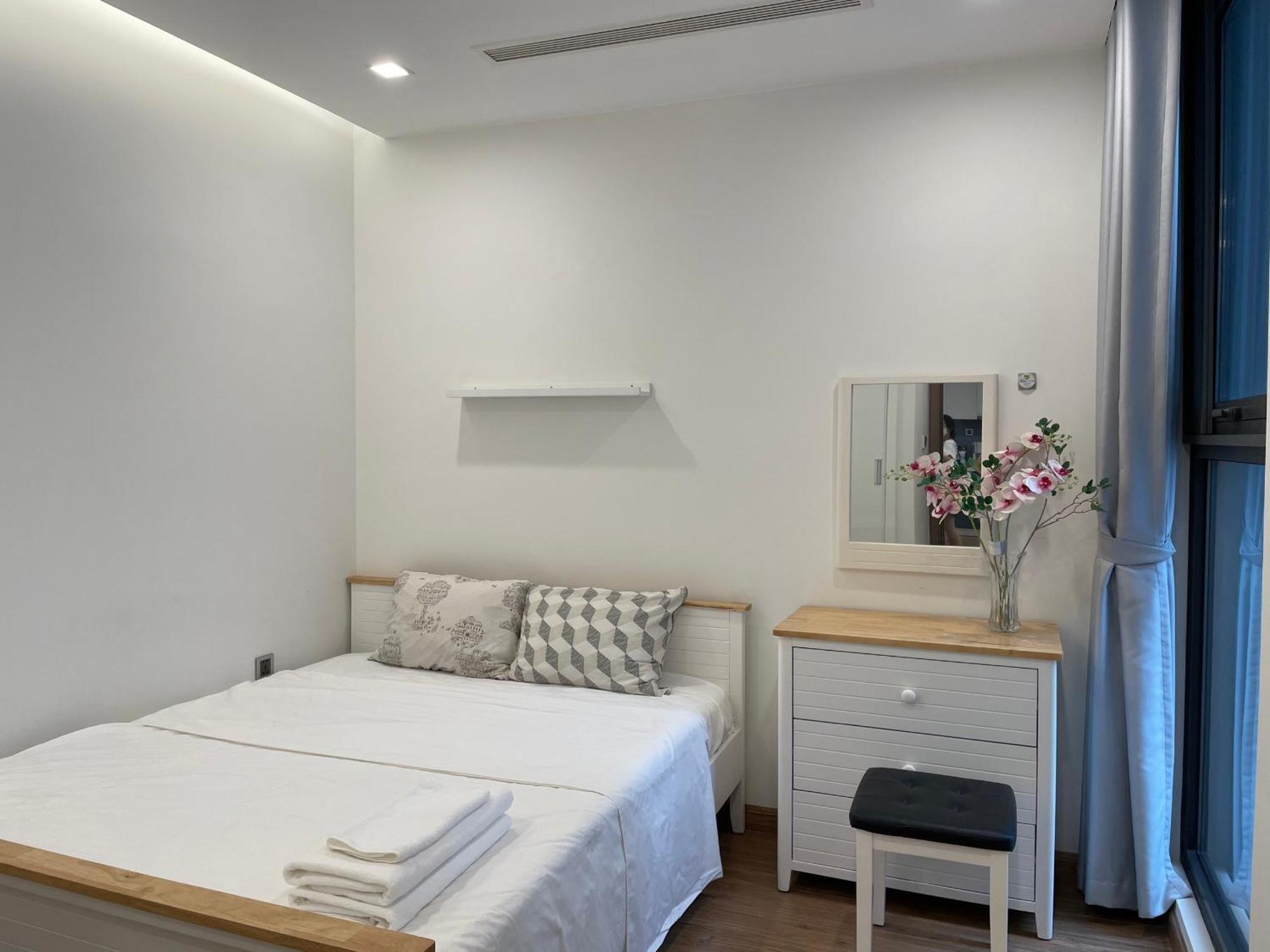 Lägenhet på 81 m² i Ba Dinh-distriktet, med 2 sovrum och 2 badrum  Hanoi Exteriör bild