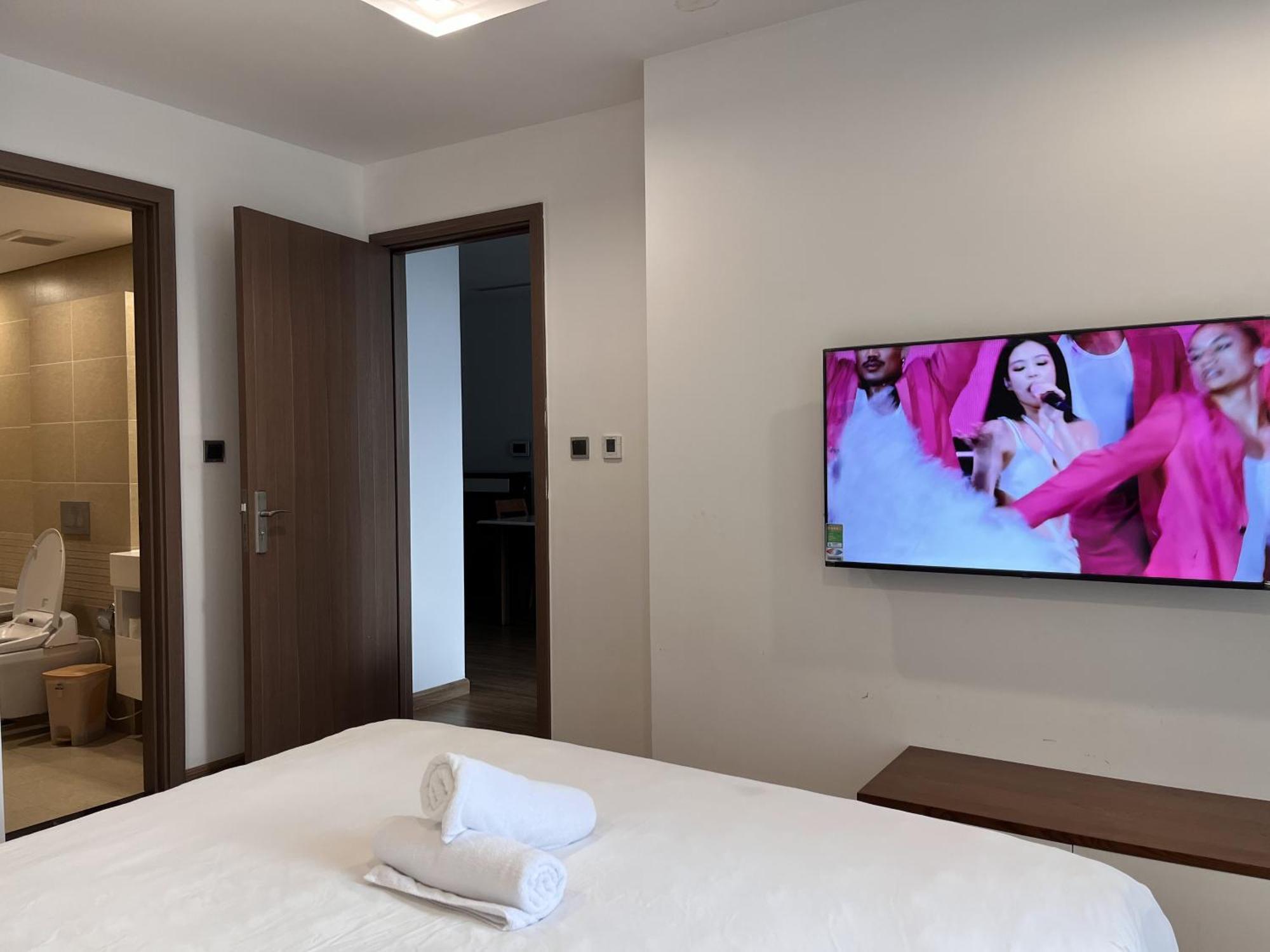 Lägenhet på 81 m² i Ba Dinh-distriktet, med 2 sovrum och 2 badrum  Hanoi Exteriör bild