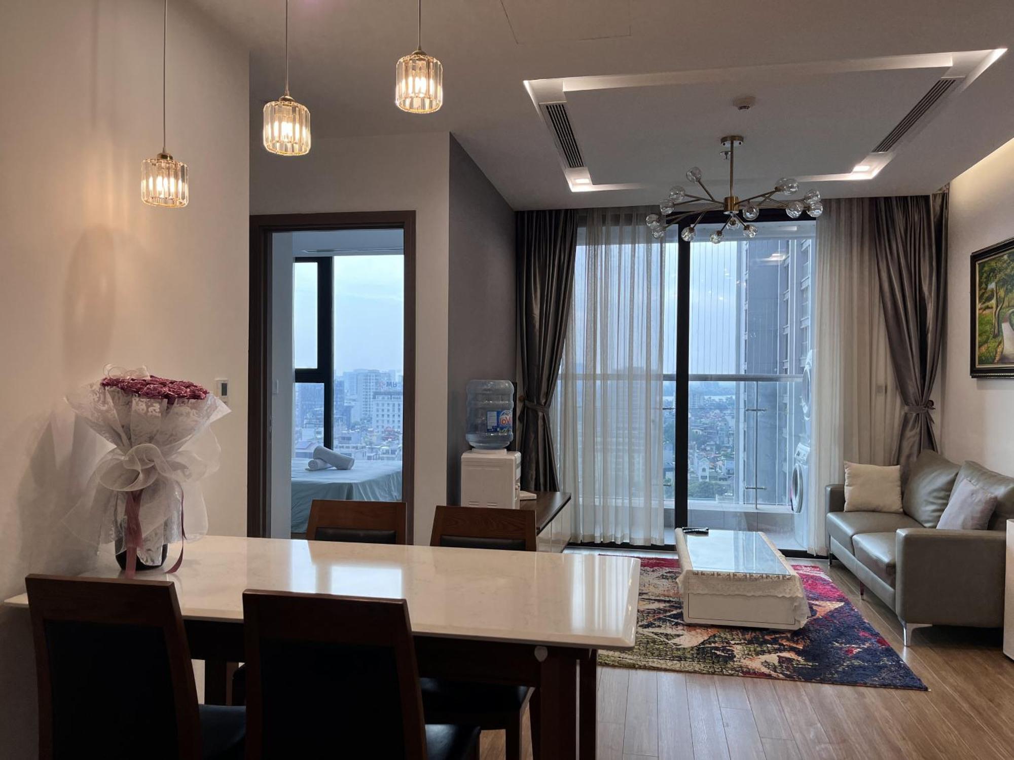 Lägenhet på 81 m² i Ba Dinh-distriktet, med 2 sovrum och 2 badrum  Hanoi Exteriör bild