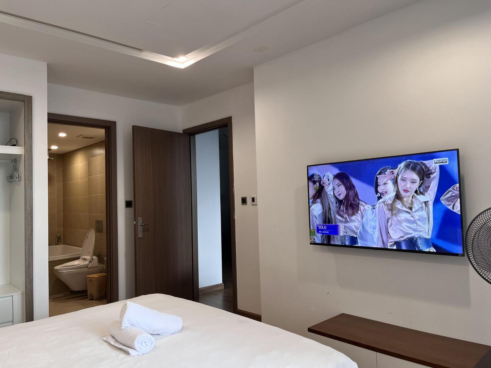 Lägenhet på 81 m² i Ba Dinh-distriktet, med 2 sovrum och 2 badrum  Hanoi Exteriör bild